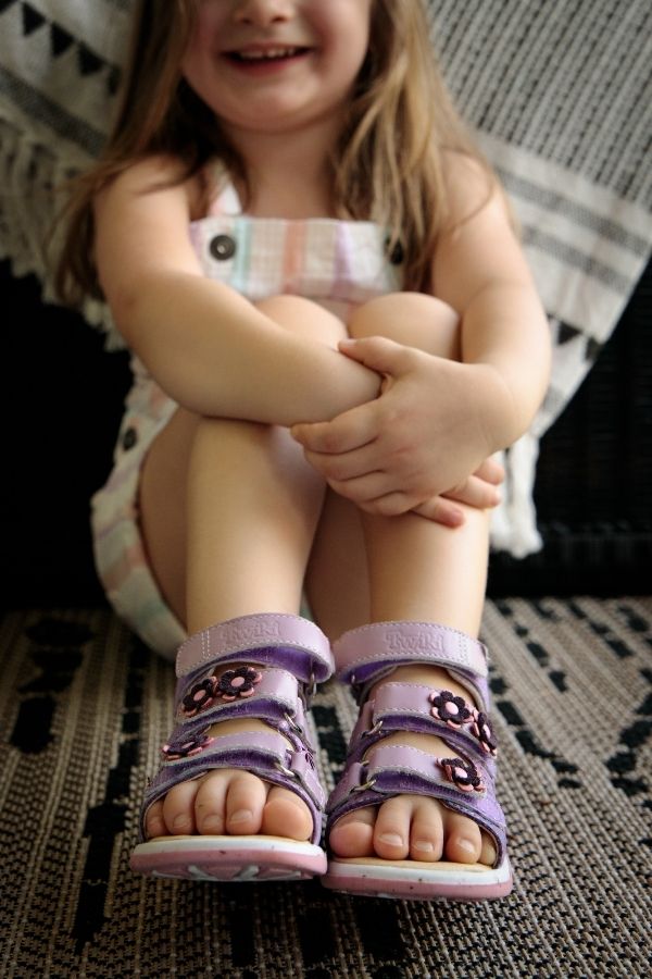 Prevention of flat feet in children